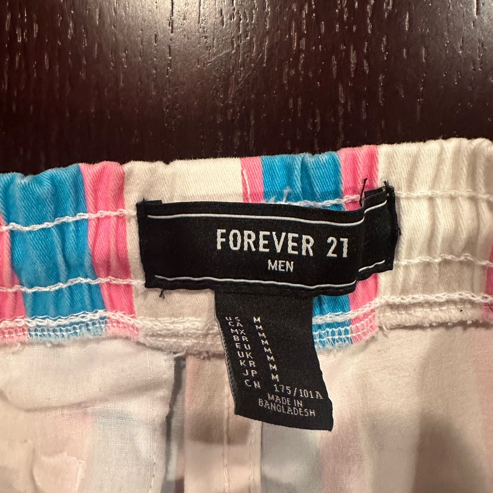 Shorts - Picture 2 of 2